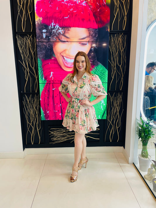 Ivy short dress in a gorgeous floral print with detail