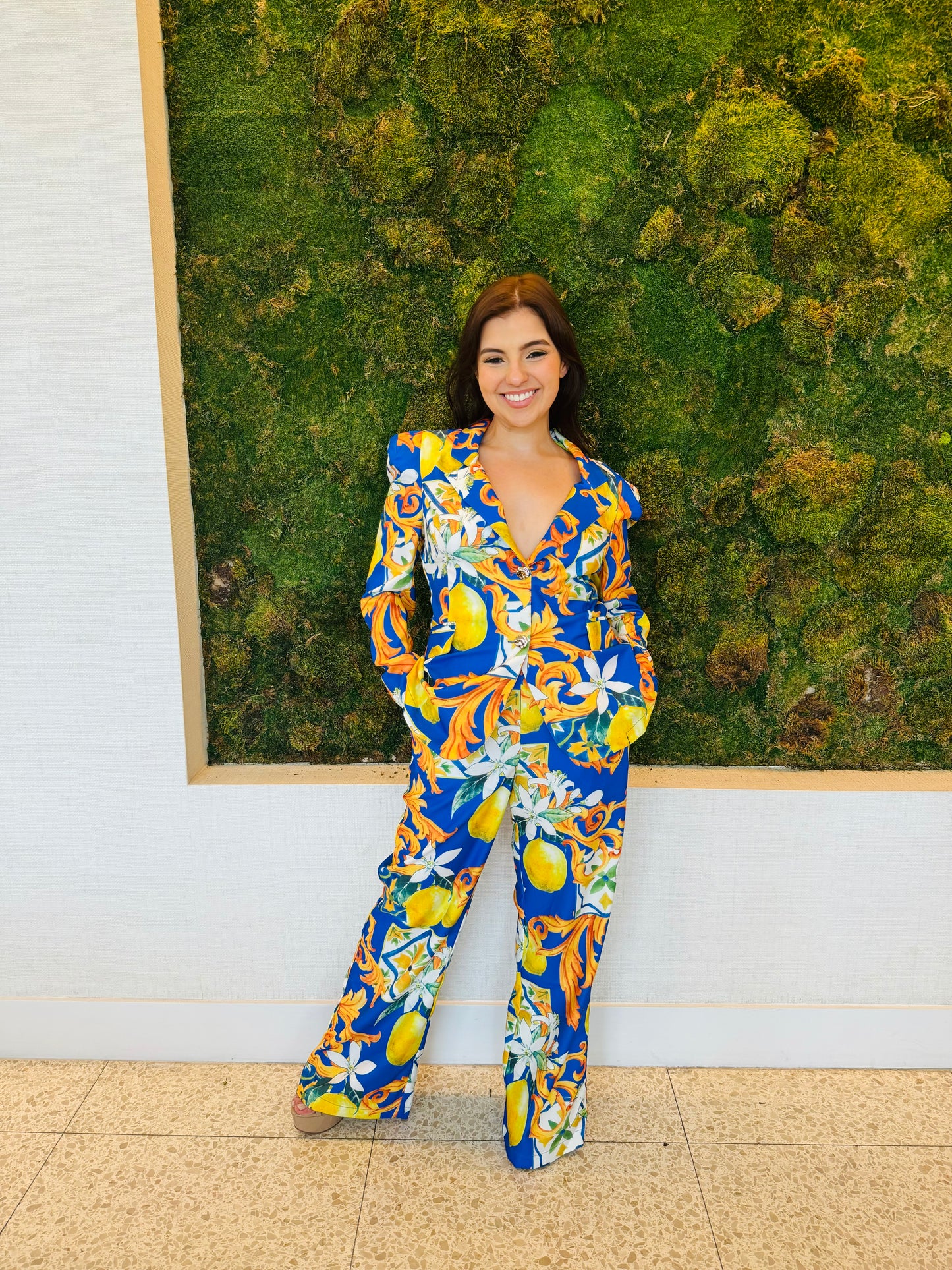 Elaine blazer in a royal blue lemon print