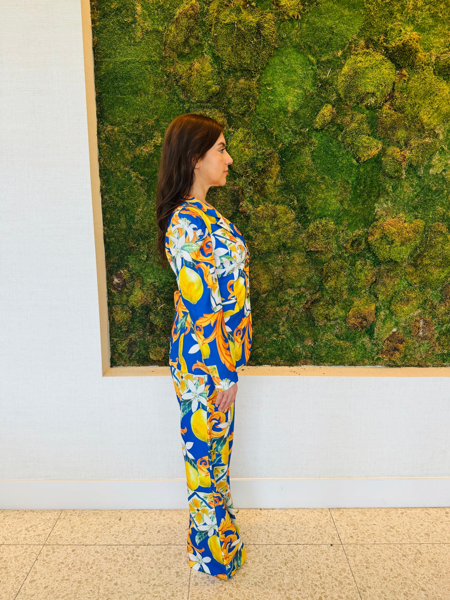 Elaine blazer in a royal blue lemon print